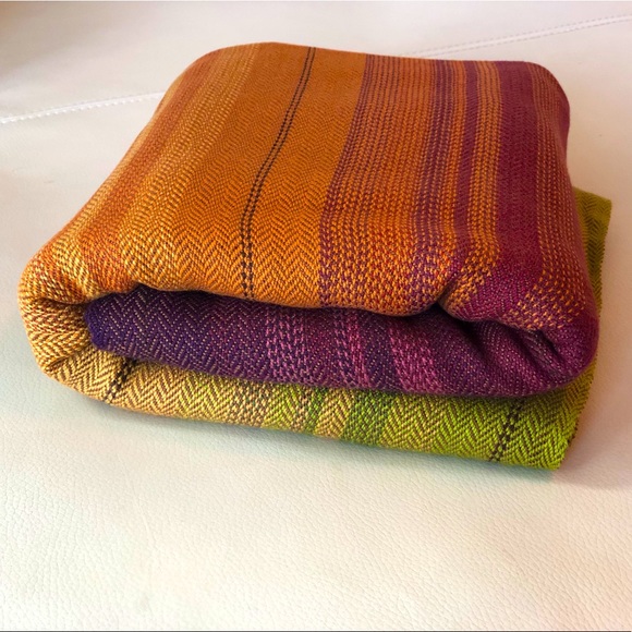 Handwoven Baby Wrap - Picture 1 of 4